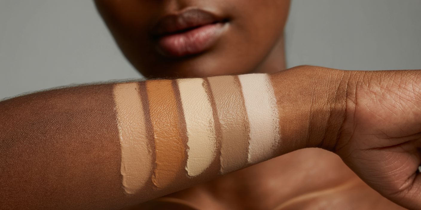 How to Find Your Foundation Match: Undertones, Depth & Avoiding Flashback